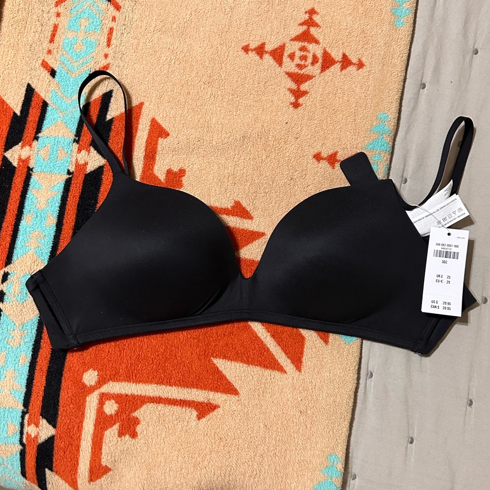 Hollister bra